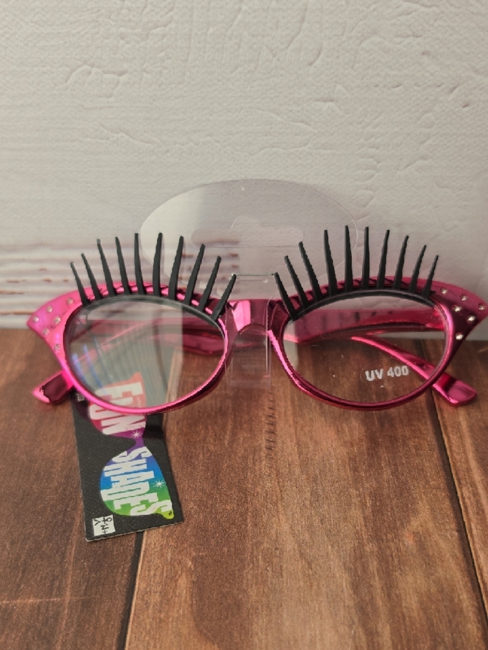 Glitter Pink Cat-Eye Eyewear with Faux Eyelashes - Picture 3 of 4